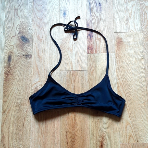 Victoria's Secret. Bikini Top. Small. Black.